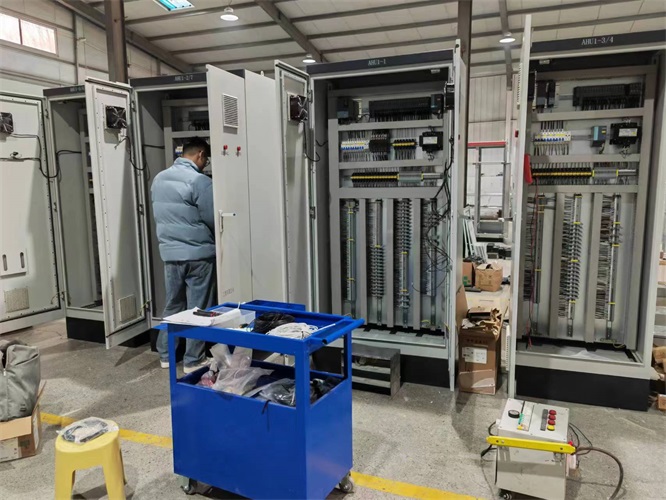 高品質(zhì)的仿威圖機(jī)柜使用期間注意什么？